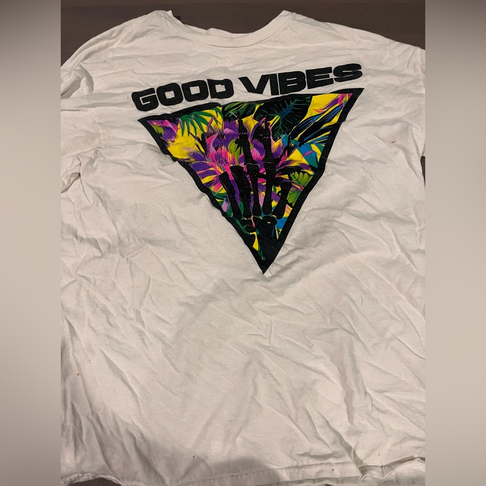 Cool comfortable white tee